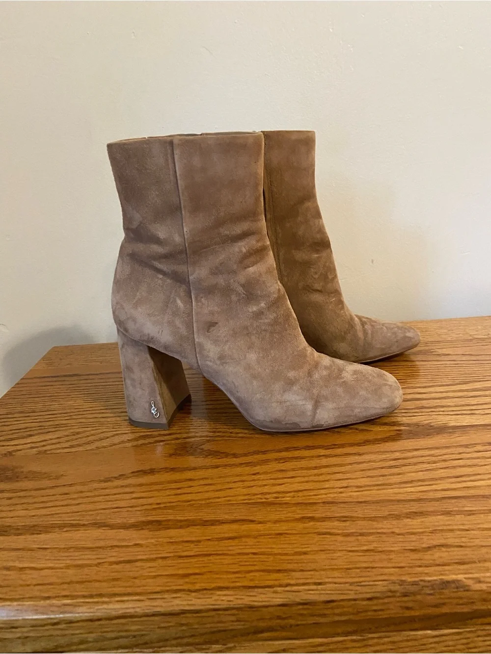 Sam Edelman Taupe tan CODIE 7 W Wide Suede Block Heel Booties soft chunk square